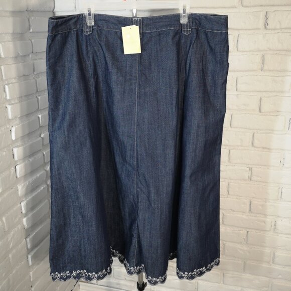 NWT C.J. Banks Ladies Size 2X A-line Midi Denim Skirt w/ Embroidered Bottom - Picture 2 of 11